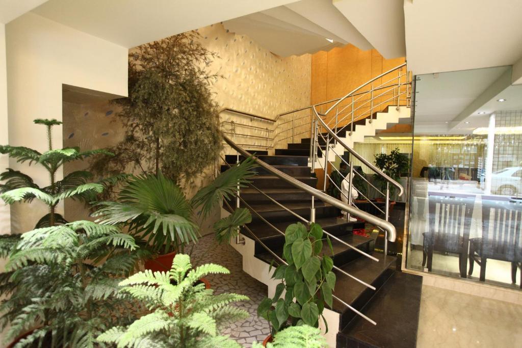 Mayur Hotel Nueva Delhi Exterior foto