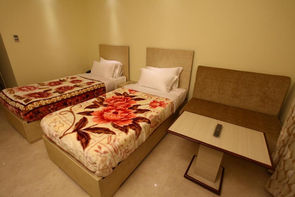 Mayur Hotel Nueva Delhi Habitación foto