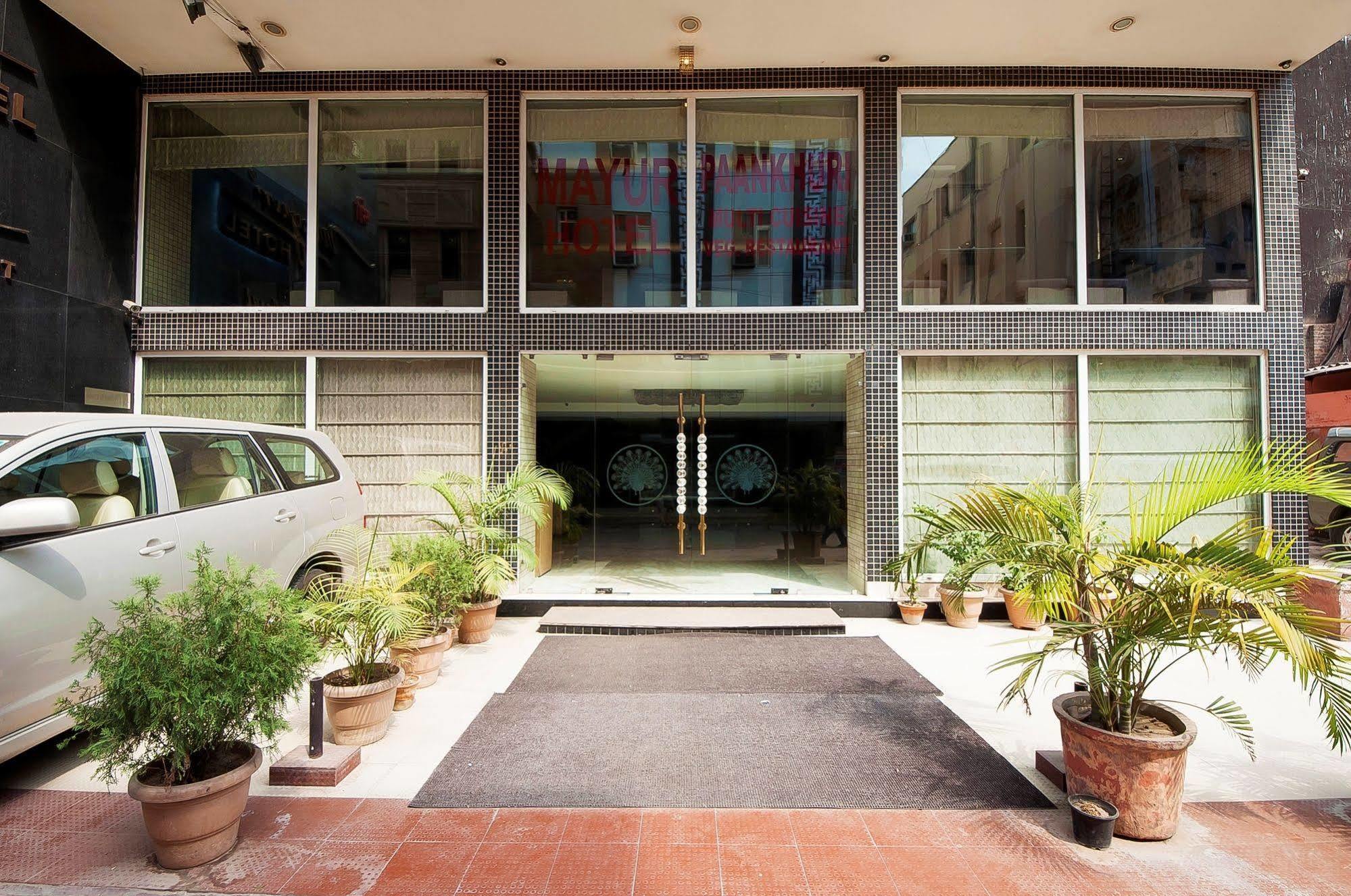 Mayur Hotel Nueva Delhi Exterior foto